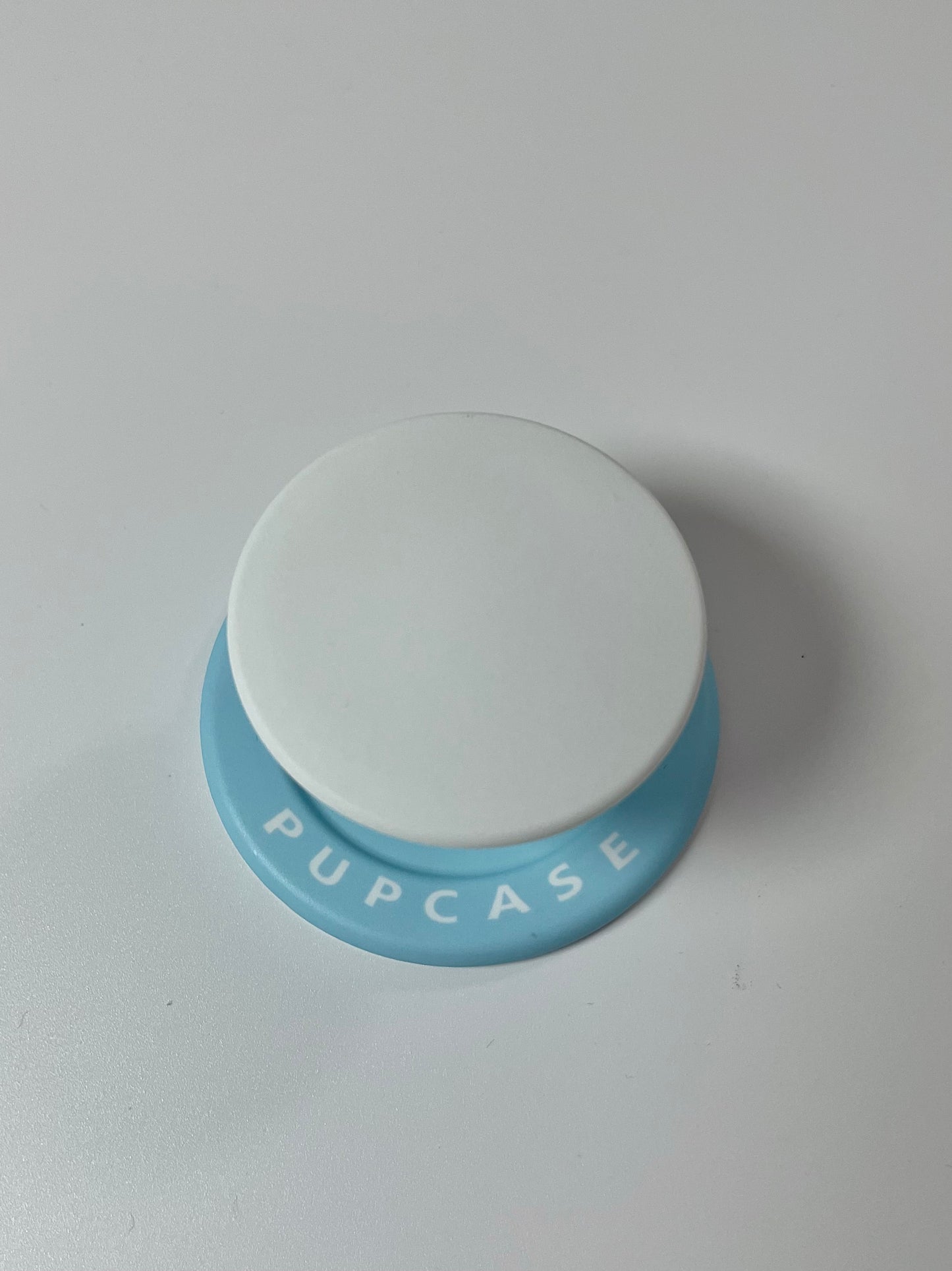 PupGrip Sky Blue Pop – Magnetic MagSafe Phone Grip & Stand for iPhone