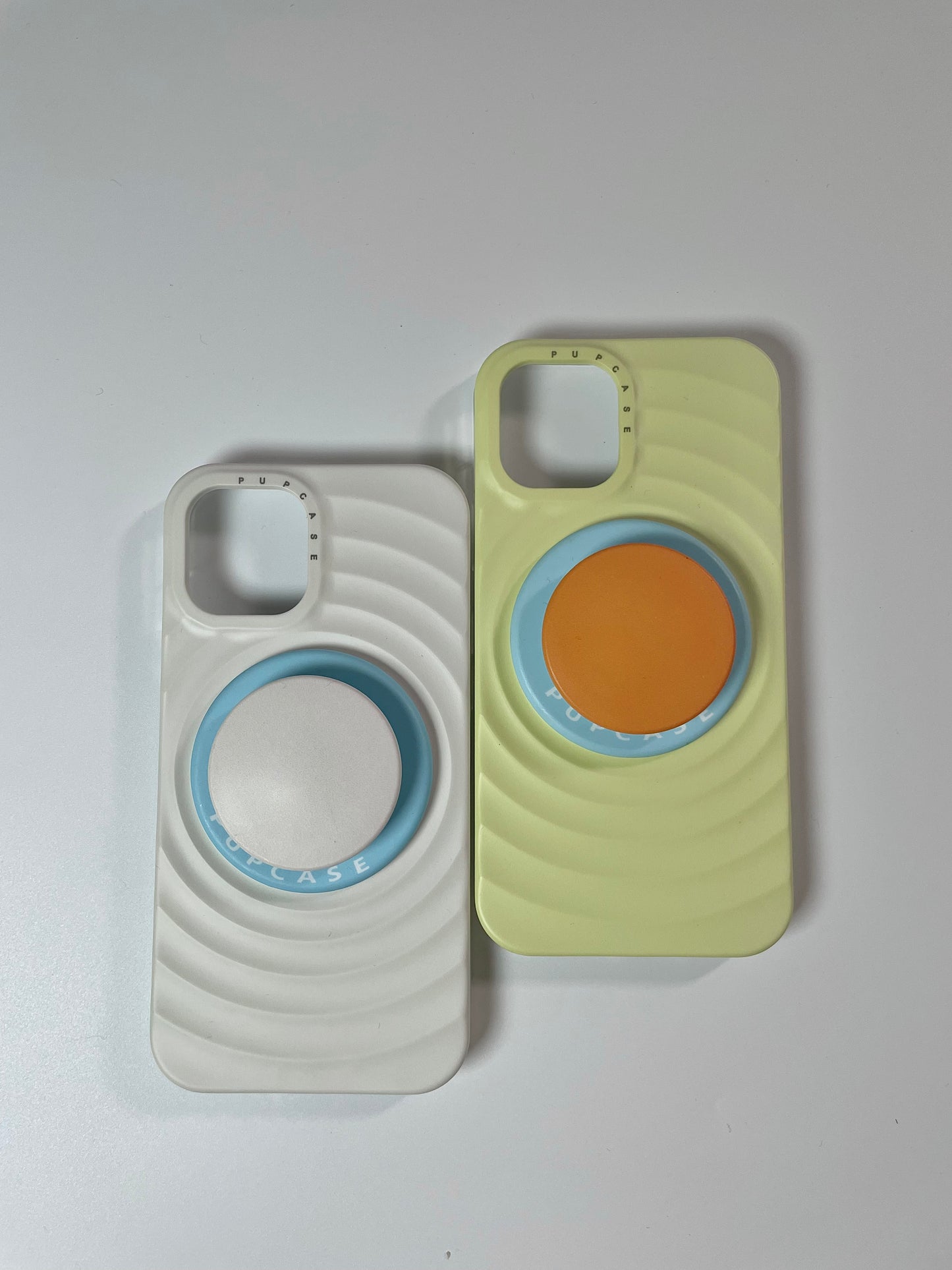 PupGrip Grey Cloud Pop - Magnetic MagSafe Phone Grip & Stand for iPhone