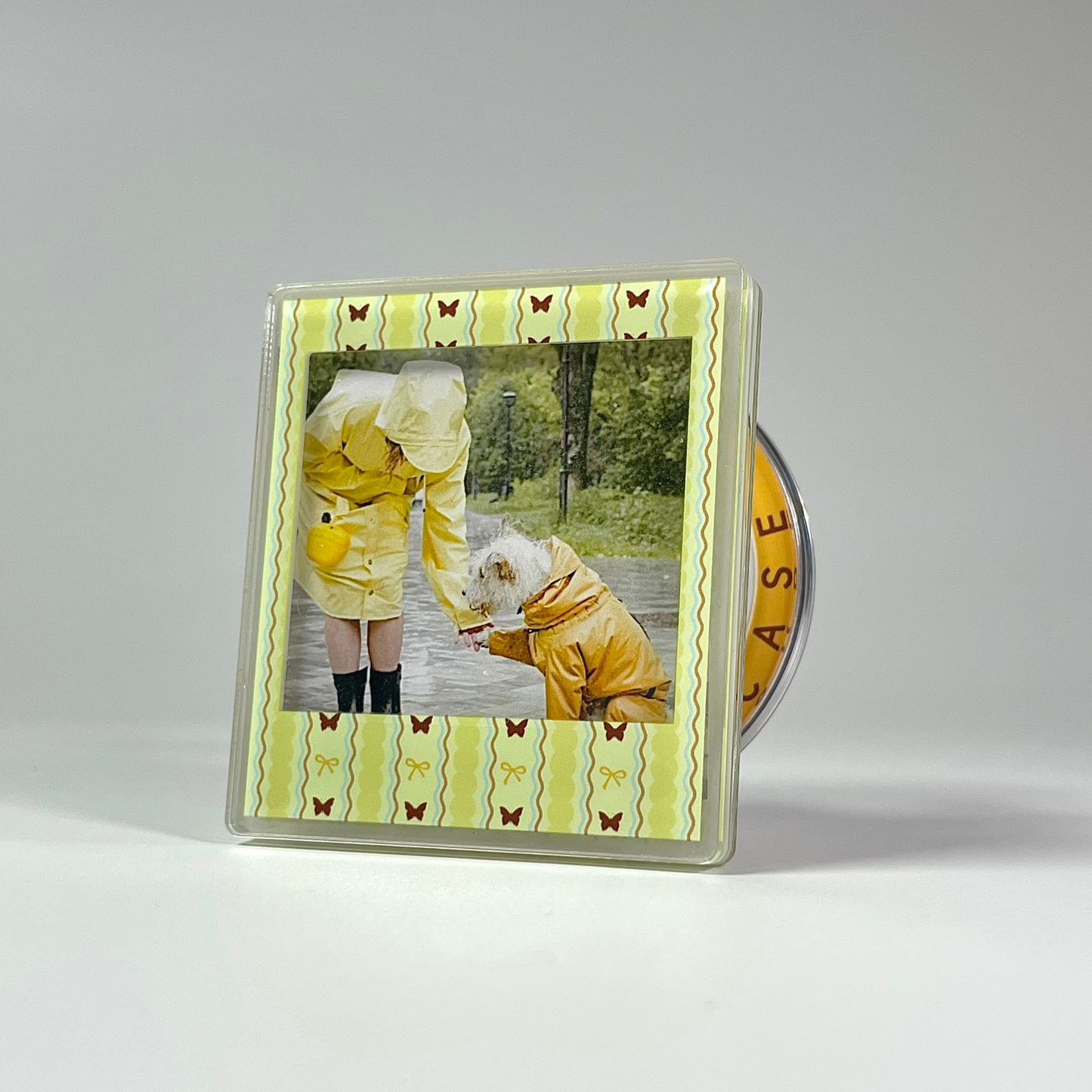 Vintage Butterfly Bow Magnetic Photo Frame Phone Stand