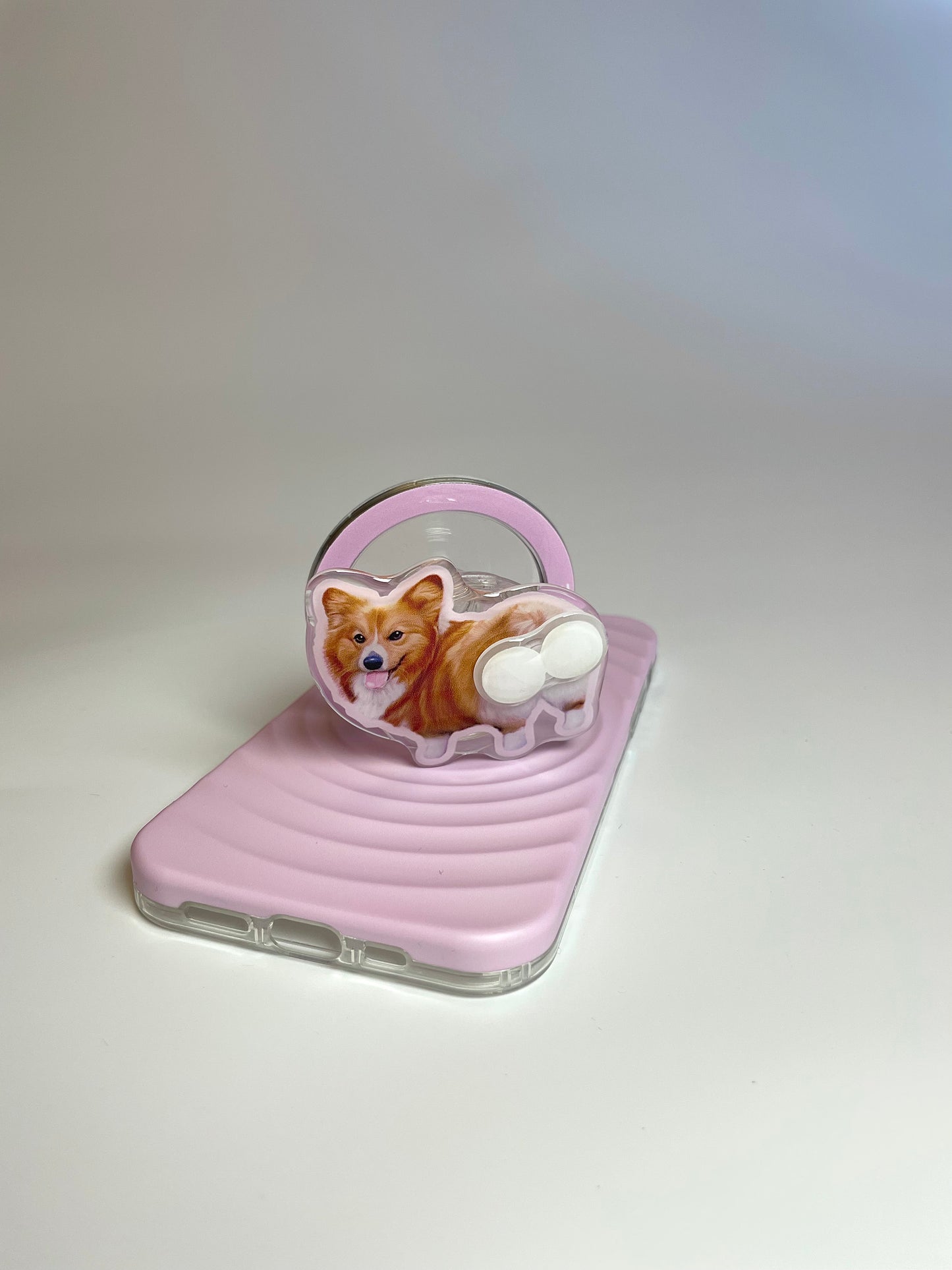 Corgi phone grip used as MagSafe stand