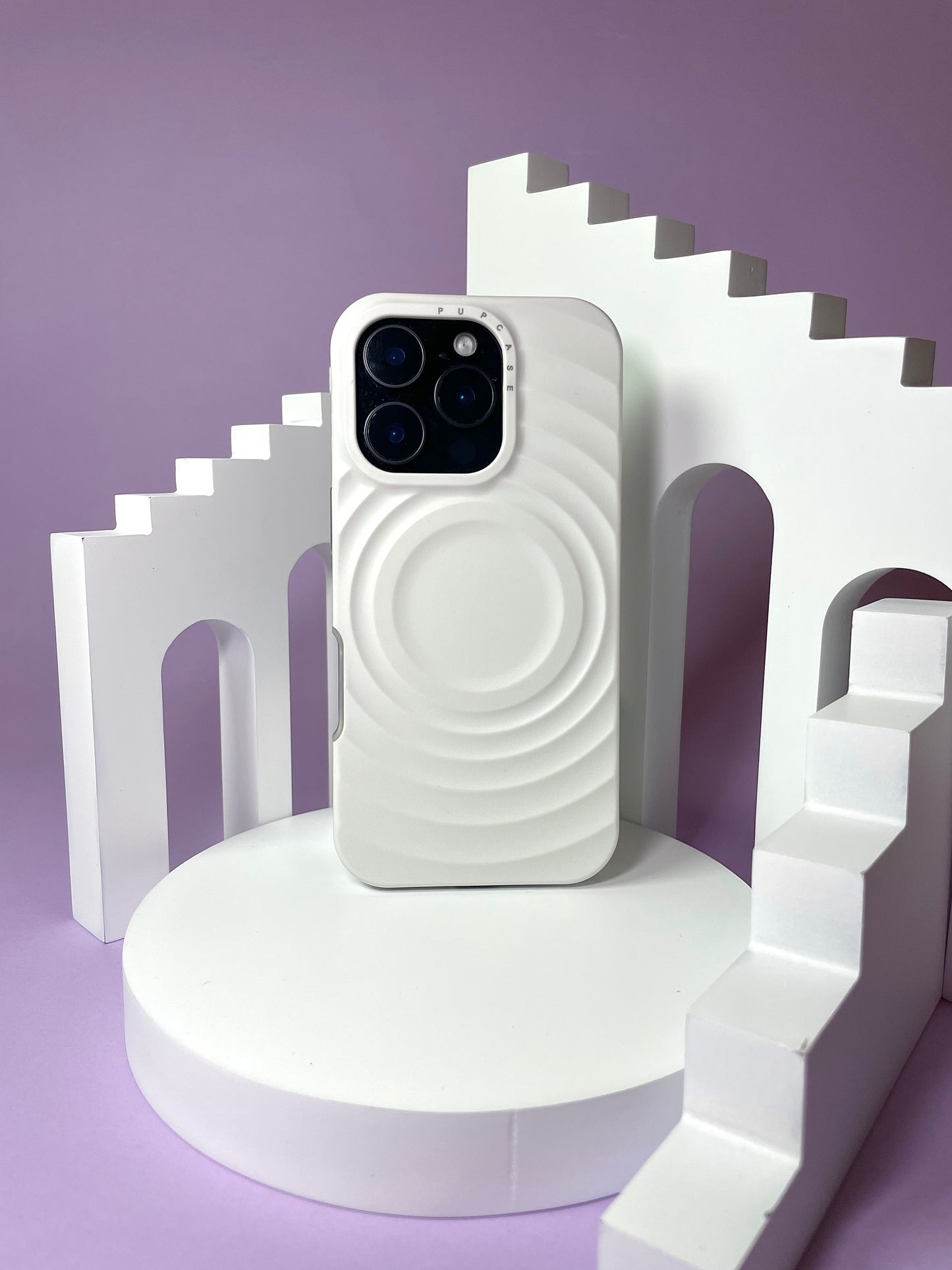 Pearl Grey MagSafe Compatible iPhone Case – Minimal Wavy Design