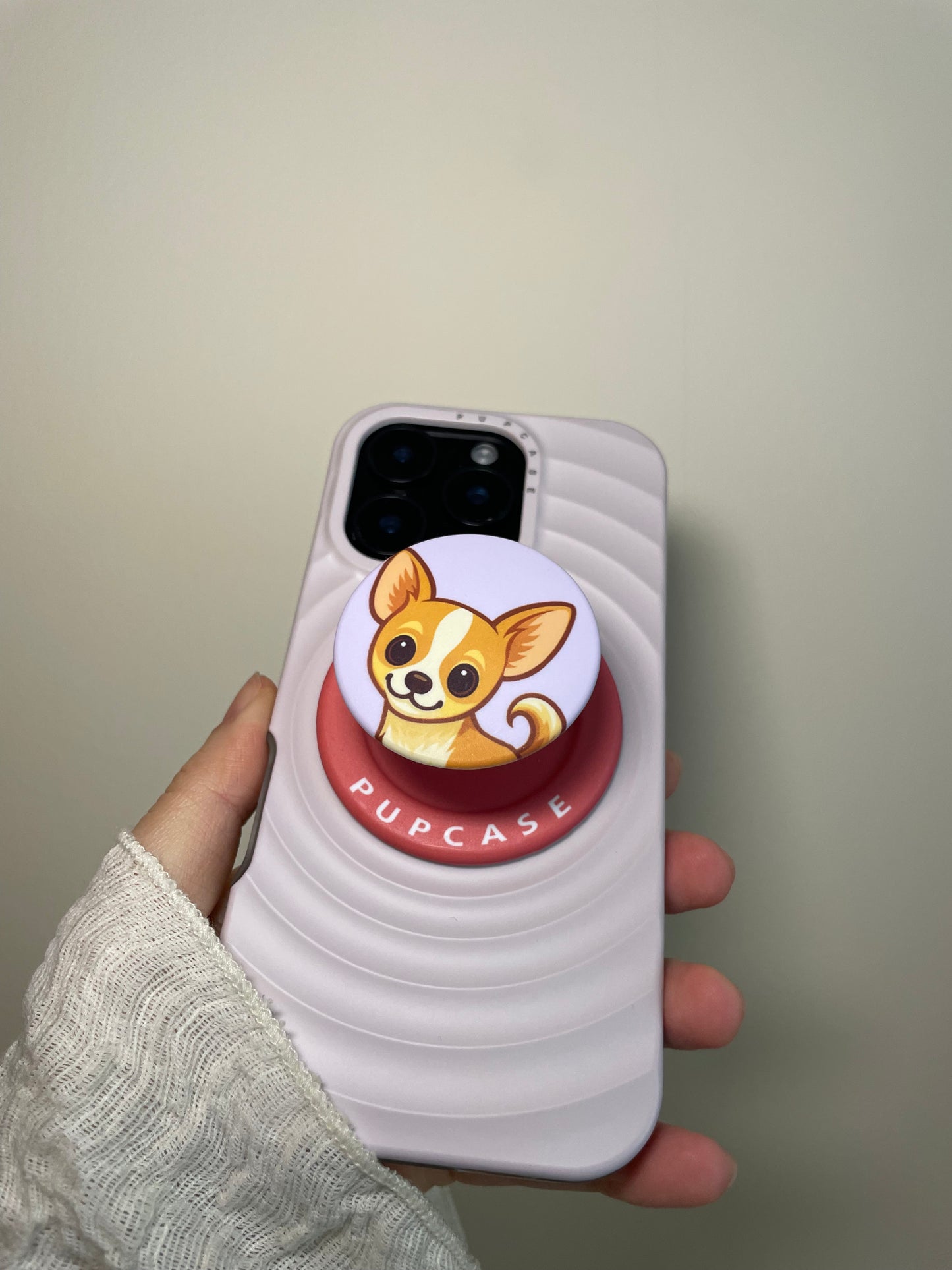 Chihuahua Head Tilt PupGrip – Magnetic MagSafe Phone Grip & Stand for iPhone