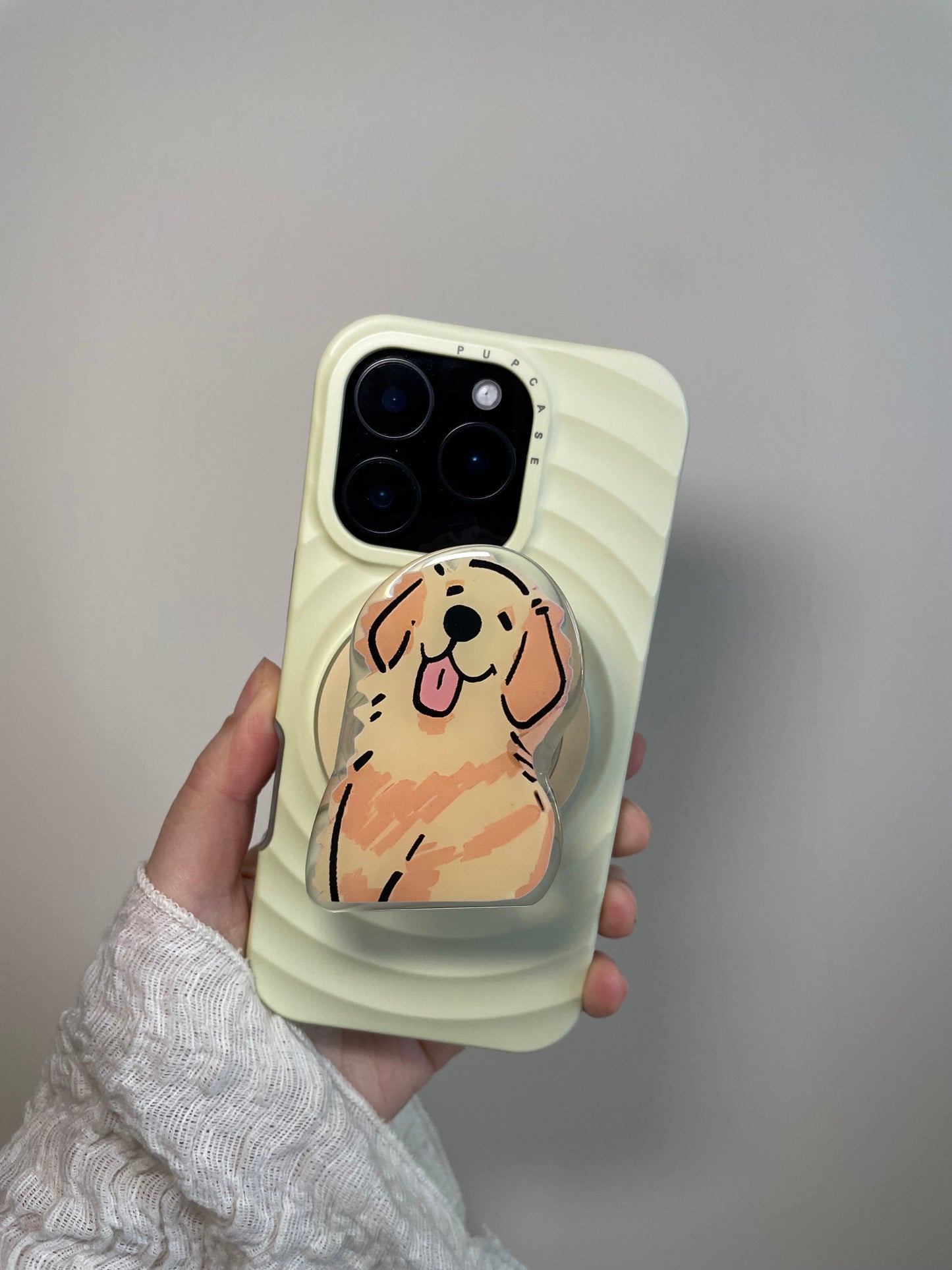 Golden Retriever MagSafe Phone Grip and Stand